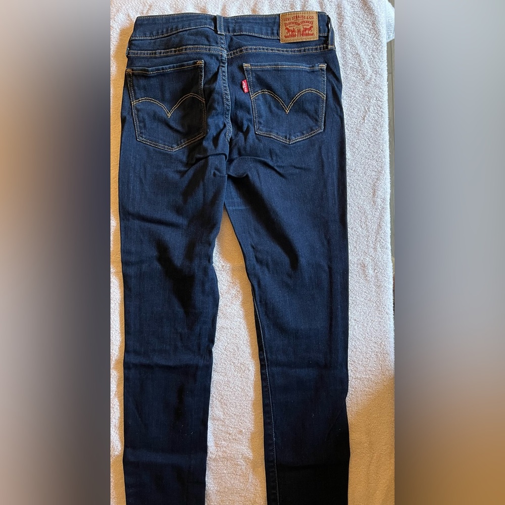 711 Skinny Levi’s jeans